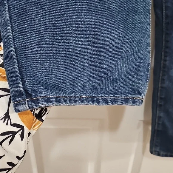 Women's Wide Leg Blue Jeans - Picture 6 of 12